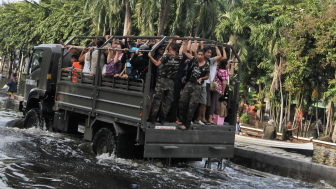 ECSP_NSB_Image_2.18.25_truck-with-people